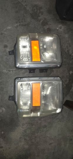 08-10 Ford F250 headlights