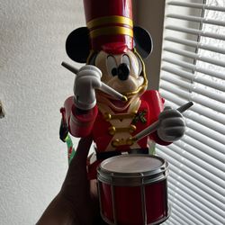 Disney drinking cup from disney park
