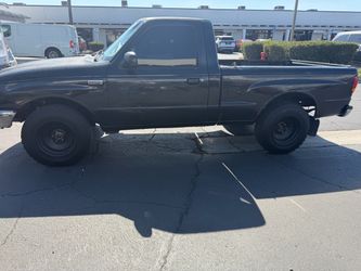 Mazda b2500
