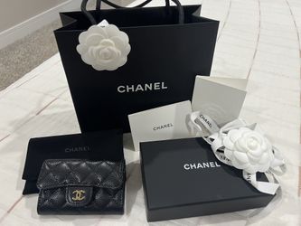 NEW AUTHENTIC CHANEL FLAP CARD WALLET