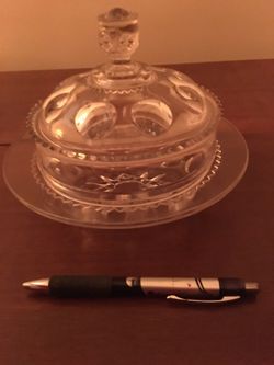 Glass candy dosh with lid