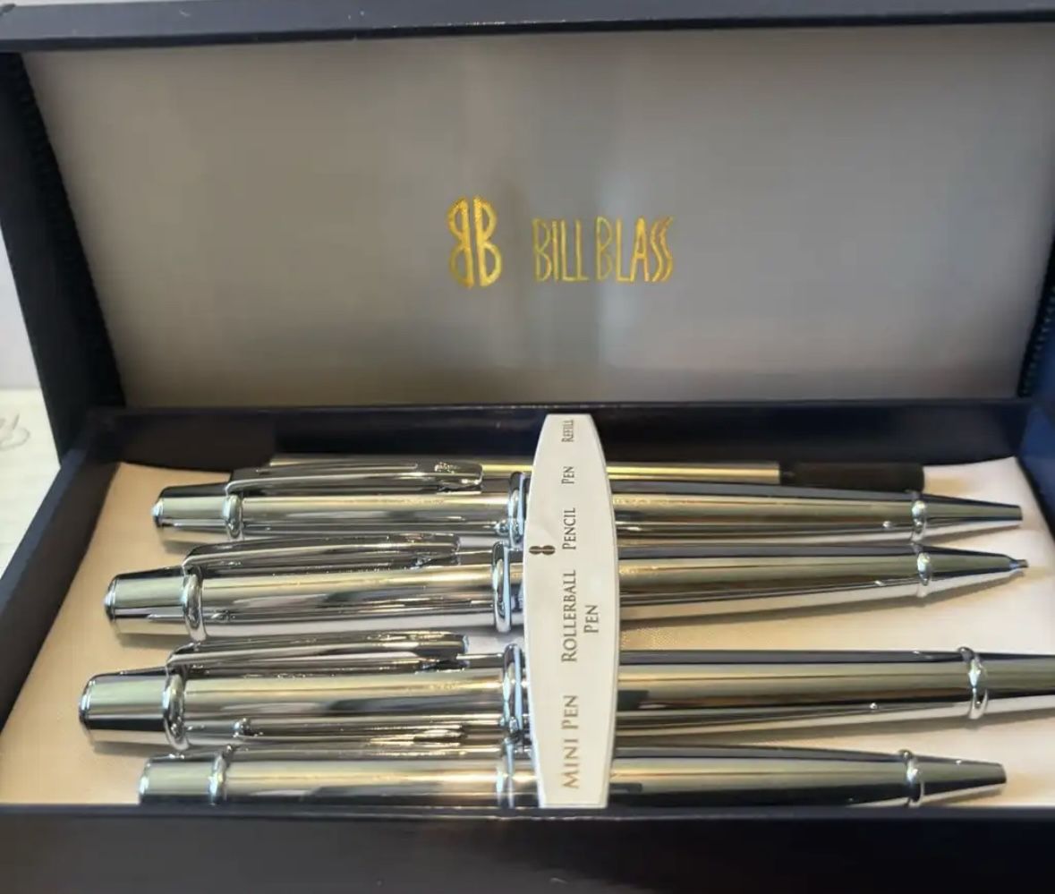 Bill Blass Pen and Pencil Set in a Hard Case.