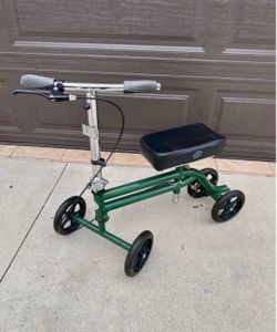 Knee Walker KneeRover Classic like new