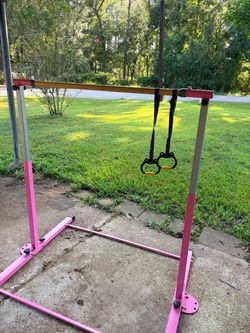 Gymnastic  bar