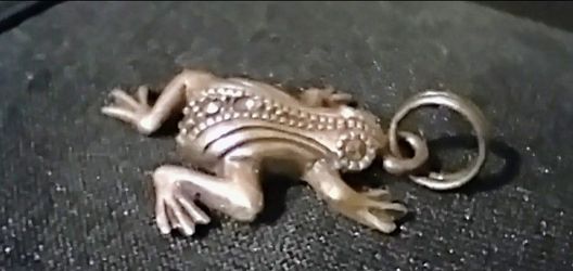 STERLING SILVER FROG CHARMS (925 STAMPED)