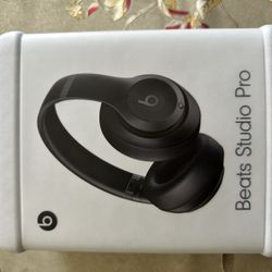 Beats Studio Pro