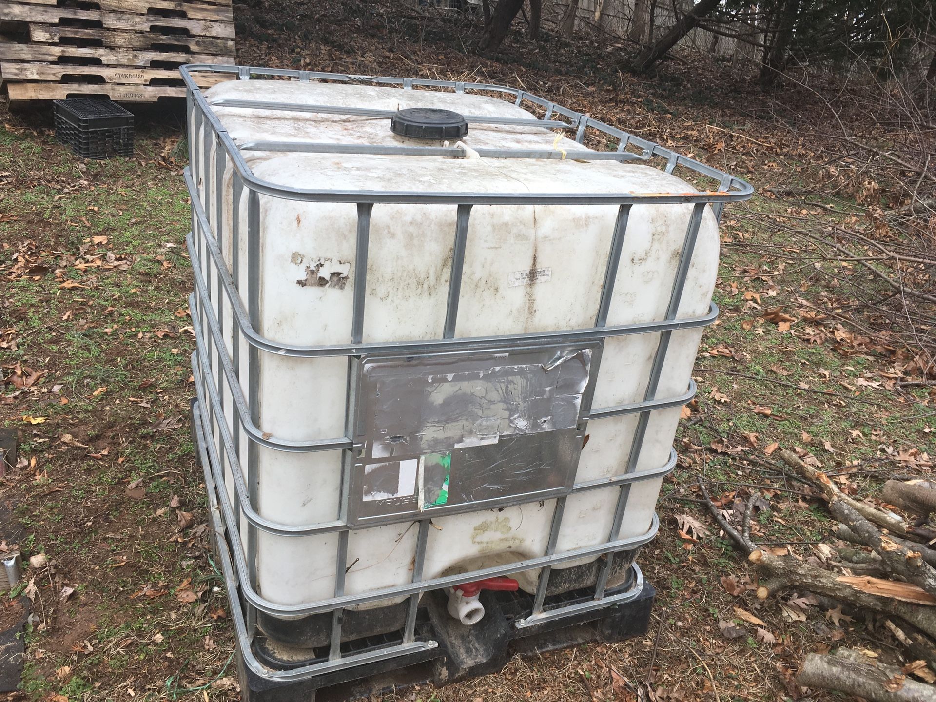 Water container
