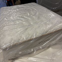 QUEEN MATTRESS SAATVA RX