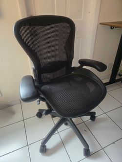 Herman Miller Aeron Office Chair