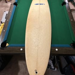 Surf Hut Surfboard 6'9"