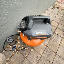 Rigid 6 Gallon 150 PSI 
