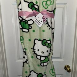 Hello Kitty St. Patrick’s Throw 