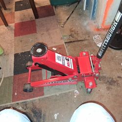 PITTSBURGH,  Floor Jack.  3 Ton