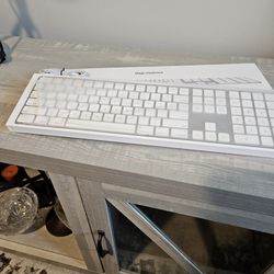 Apple - Magic keyboard with Numeric keypad 