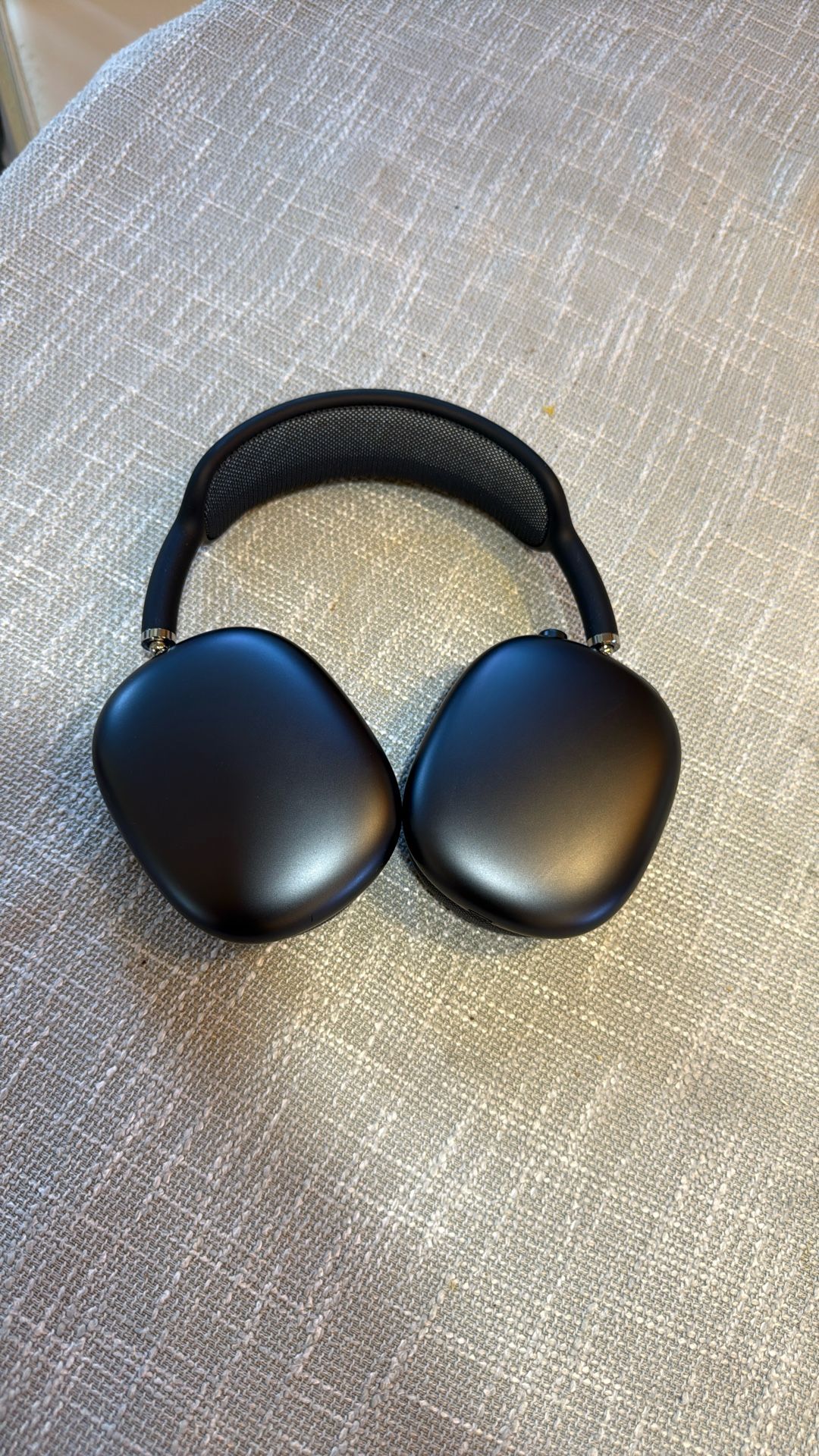 Apple AirPods Max (Newest Model)