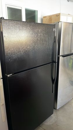 BLACK KENMORE TOP AND BOTTOM REFRIGERATOR!!!