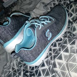 Size 8 Sketcher Sport Shoes 