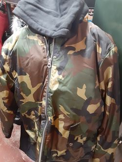 Camo medium jacket with hood