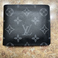 black Louis Vuitton Wallet 