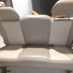  FORD Windstar Middle Seat  leather No Tears Dual Bucket Seat