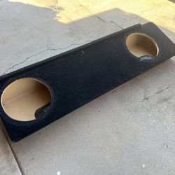 ($120 Firm) 2/12s 1988 to 1998 Chevy- GMC  Extended Cab  sub box