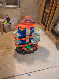 Hot Wheels Ultimate Garage