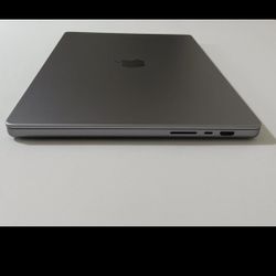 MacBook  Pro 16 M1 Max 32gb 1TB SSD 32 Core Gpu