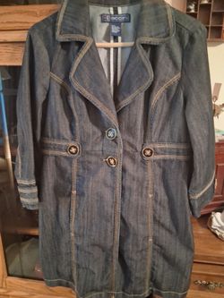 Baccini  lightweight denim jacket/trenchcoat..sz Lg