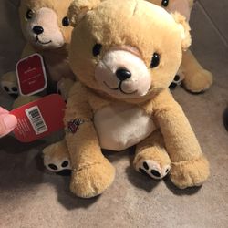 NEW Hallmark “Love Ya Furever Bear” Very Soft w/Heart Paw Prints