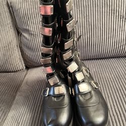Size 9 or 10 platform shoes