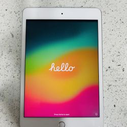 iPad 6th Like New Condition 