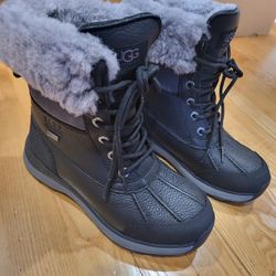 UGG Adirondack III Size 5 M Women's Snow Boots - Black