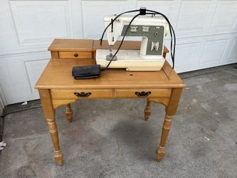Máquina Singer $250