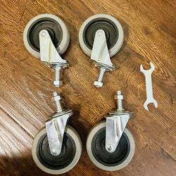 Set of 4 Heavy Duty Caster Wheels Size 4" New Condition 