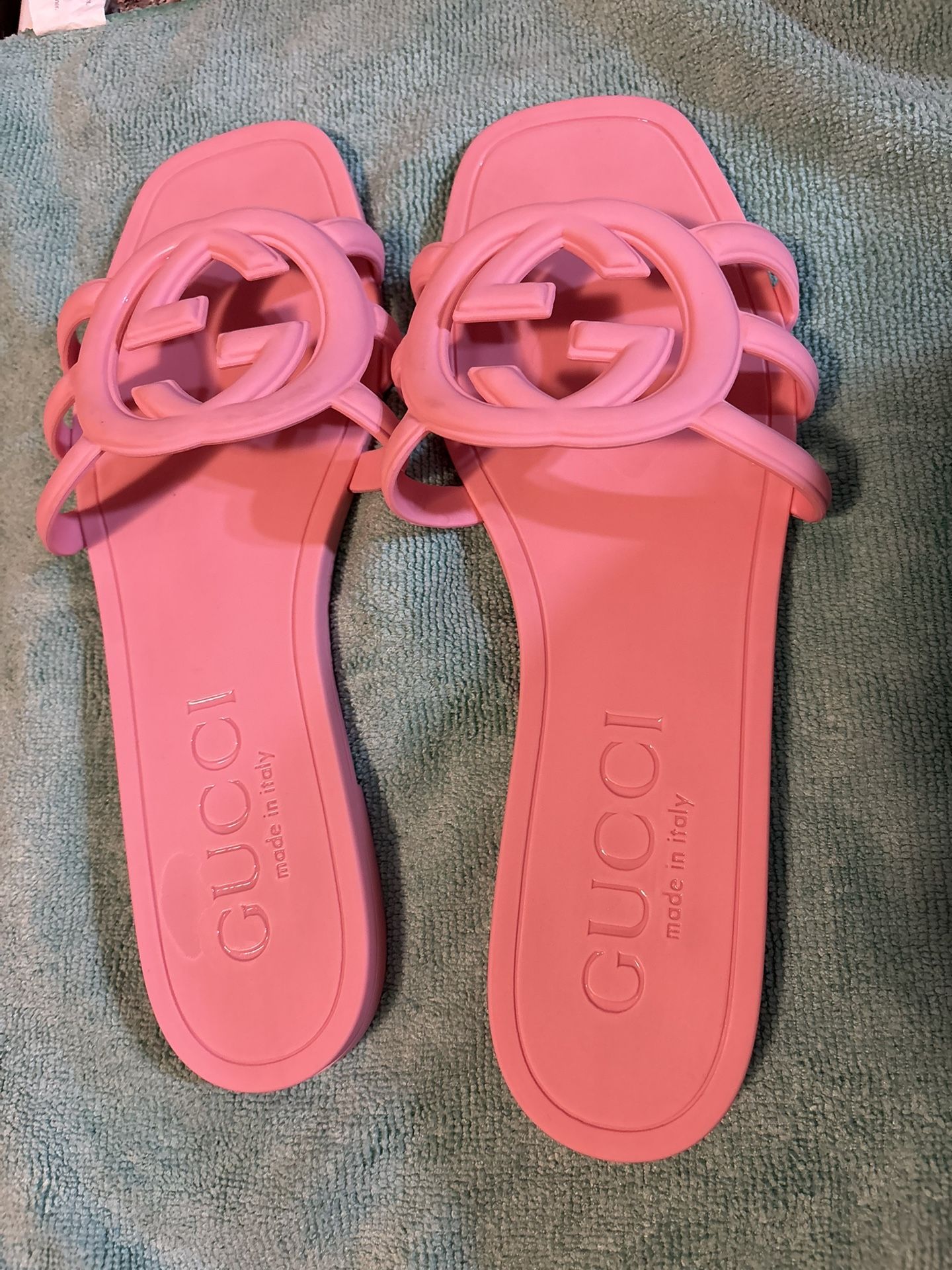 Gucci sandals for women 