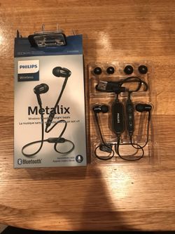Phillips wireless Bluetooth headset..NEW!!