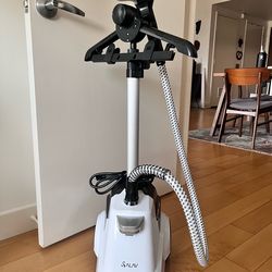 Professional Garment Steamer