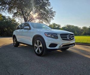 2016 mercedes-benz Glc 300