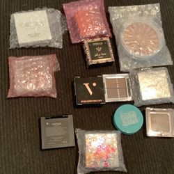 Lots of Espy Full Size makeup And Brushes!!! More Then Posted! Makeup Bags Too!