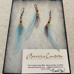 Vintage Multi-Colored Feather Earrings & Matching Pendant. 