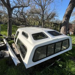 1997 Through 2014 GMC/Chevy 8ft Bed Leer Camper Shell 