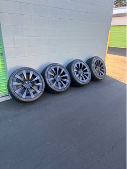 Tesla Model X Turbine Wheels With Tires Excellent Condition