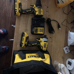 Dewalt ATOMIC 20-Volt MAX Lithium-Ion Cordless Combo Kit (2-Tool taladros con baterías y cargador bolsa