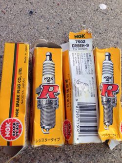Spark plug