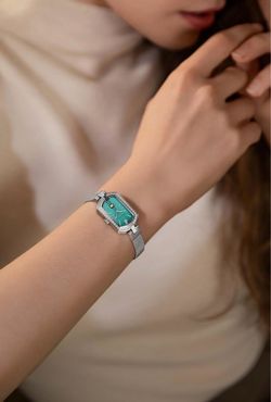 Golden Maple Watch