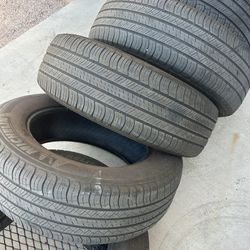 Michelin Tires Latitude Tour HP(Extra Load) 235/65R18 DOT 2023