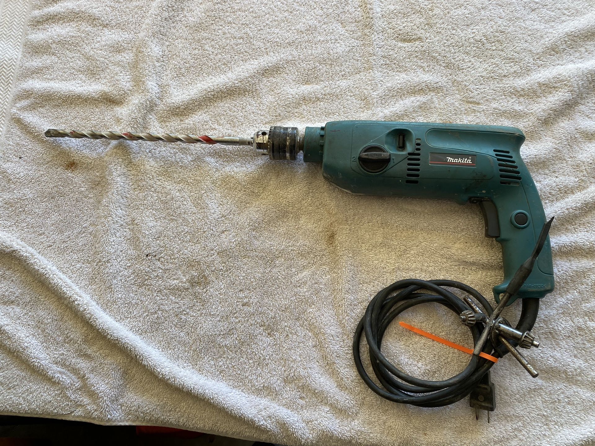 Makita 3/4 Inch Hammer Drill HP2040
