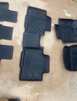 2021 Toyota Highlander mats