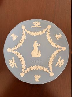 Wedgwood Jasperware Blue Collector Plate 2000