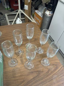 Champagne Glasses (6)